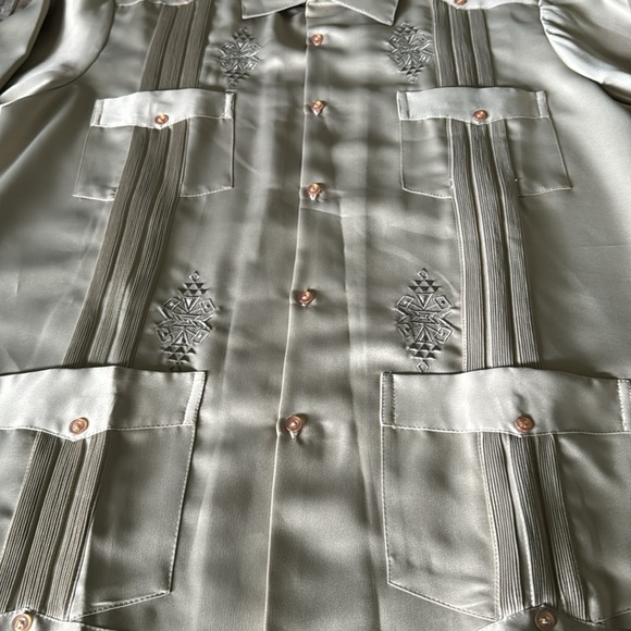 COPACABANA AUTHENTIC YUCATAN GUAYABERA, SIZE MEXICO 44 🇲🇽 - Picture 4 of 15